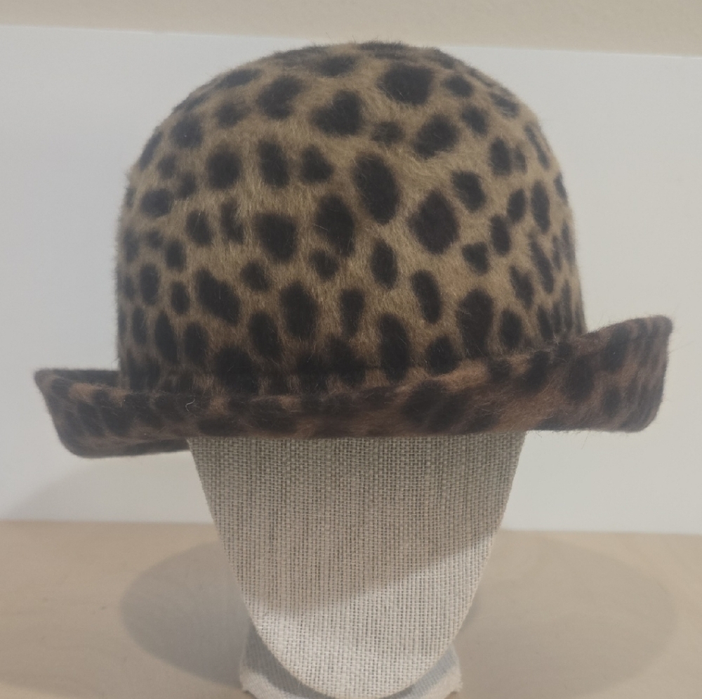 Eric Javits Leopard Print Fur Hat - image 1